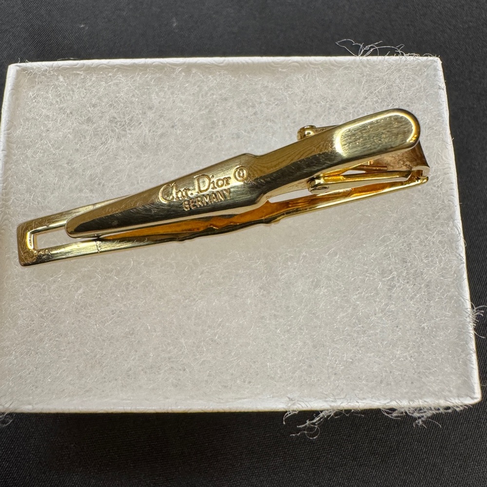 Christian Dior Men's GOLD “CD” Logo Tie Clip Bar for Neck Tie - Picture 3 of 13